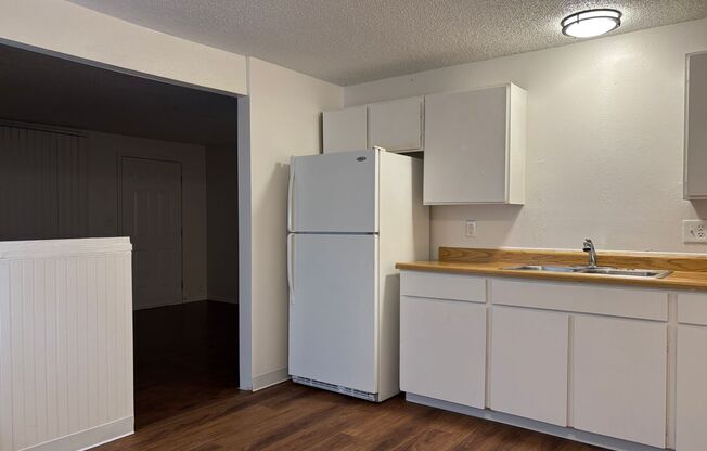 2 beds, 1 bath, 840 sqft, $1,295, Unit 2287