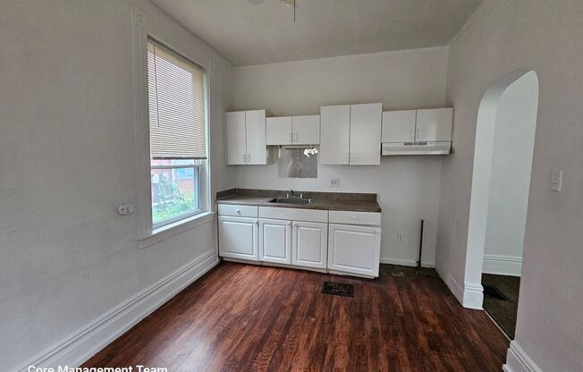 3 beds, 1 bath, $1,425