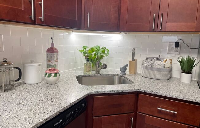 1 bed, 1 bath, 680 sqft, $1,875, Unit 204B