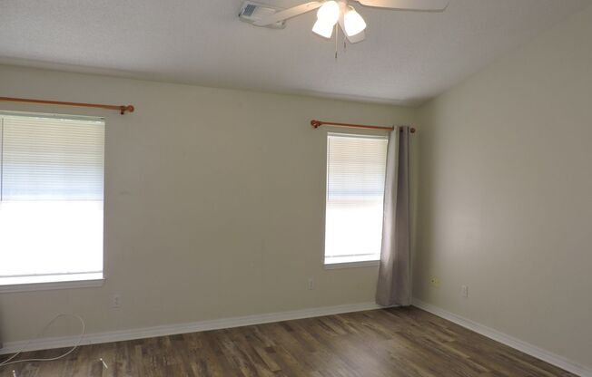 3 beds, 2 baths, $1,795