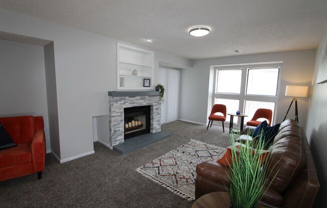 1 bed, 1 bath, $915, Unit 6320-304