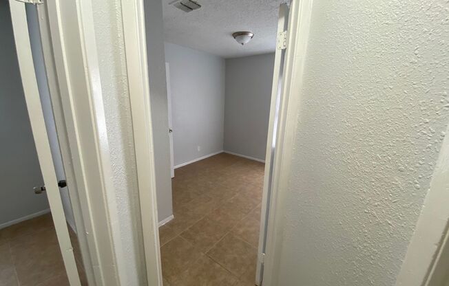 Comfortable 2BR/1BA- Home Available Now!