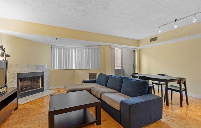 2 beds, 2.5 baths, 1,145 sqft, $3,500, Unit 717