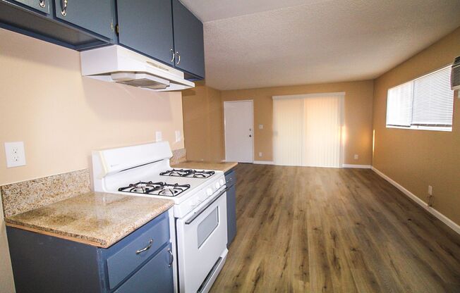 610 N Pasadena Avenue