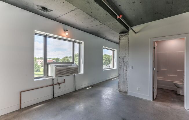 Studio, 1 bath, 555 sqft, $1,025, Unit D201