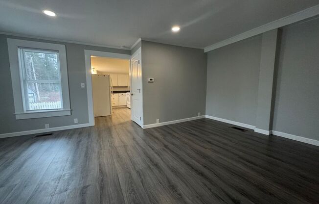 2 beds, 1 bath, 1,000 sqft, $1,600, Unit A