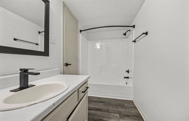 1 bed, 1 bath, 520 sqft, $1,195, Unit C-10