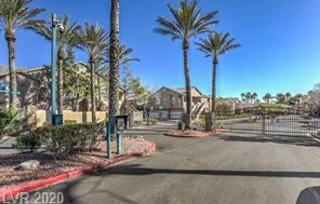 2 beds, 2 baths, $1,600, Unit # 207