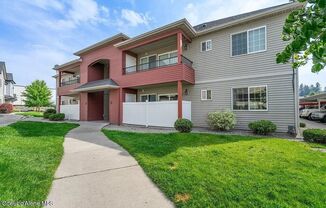 Beautiful 3 Bed / 2 Bath Lower-Level Condo – Promenade Condos, Post Falls