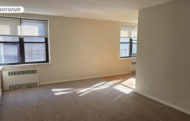 1 bed, 1 bath, $2,400, Unit 2H