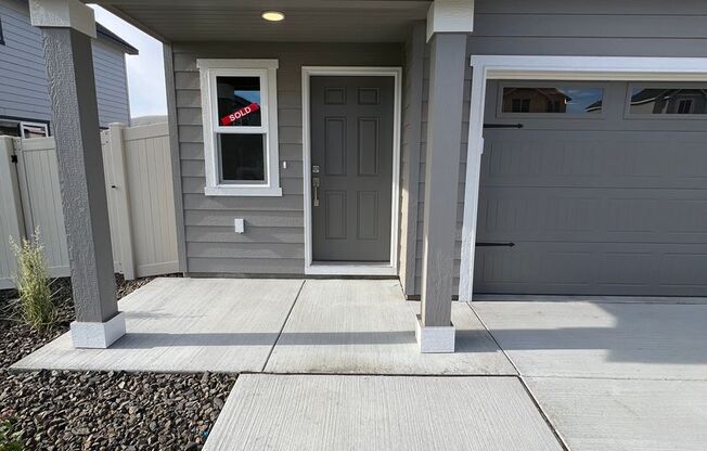 PRICE DROP!! MOVE IN SPECIAL! 3bd/2.5ba BRAND NEW Townhouse in West Valley! With MOVE - IN SPECIAL!