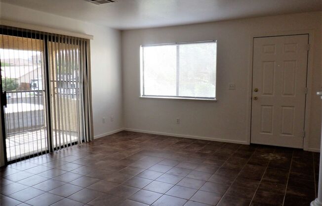 Two Bedroom Upstairs Condo Located in Henderson