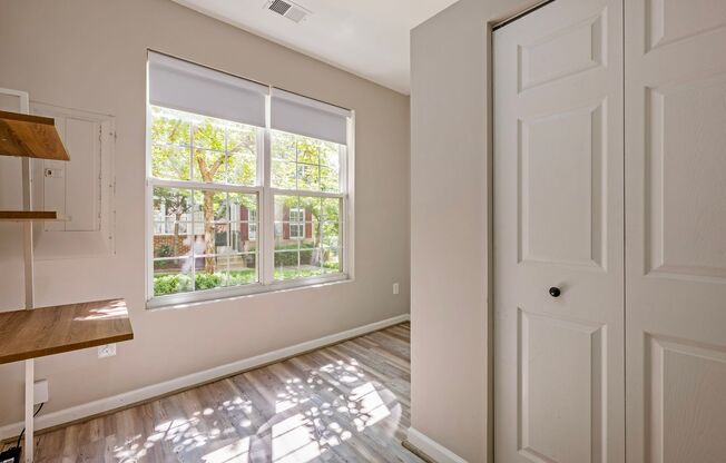 Gorgeous 3 Level Smart Home in SW DC! OPEN HOUSE 6/2