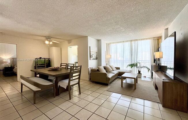 17021 N Bay Road 1002, Sunny Isles Beach, FL 33160