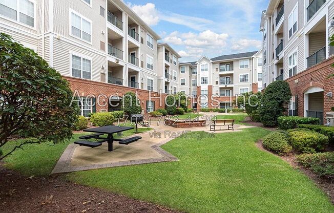 1 bed, 1 bath, 829 sqft, $2,000, Unit 193