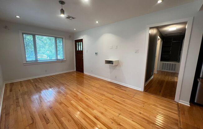 Renovated 3-bedroom/1-bath + Bonus Room in South Austin