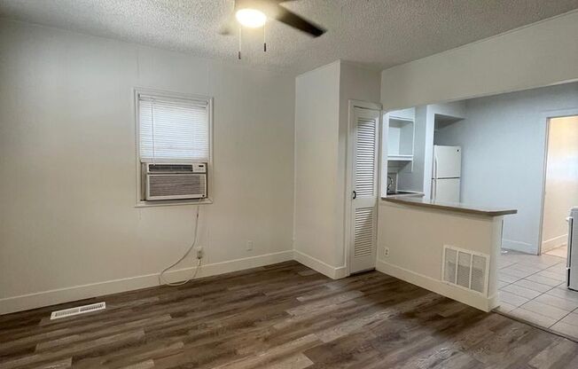 2 beds, 1 bath, $1,399