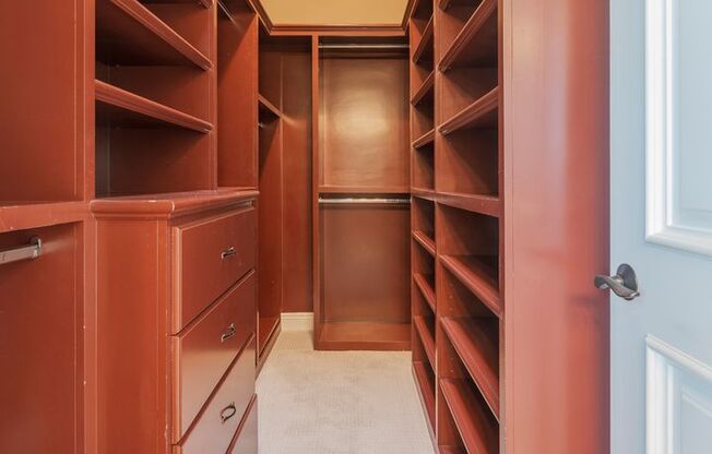 4 beds, 4 baths, $6,500, Unit #B