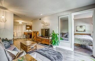 4303 Buena Vista St