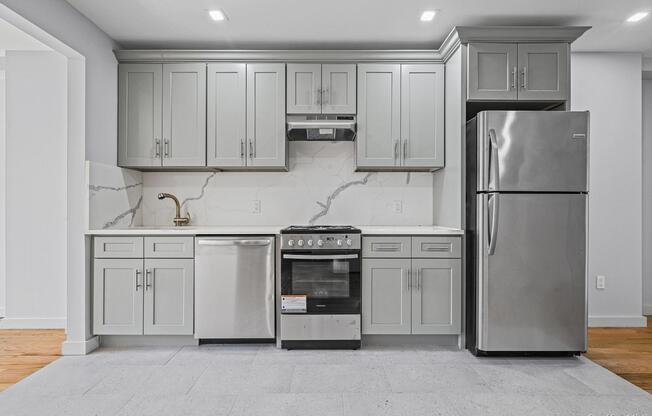 1 bed, 1 bath, 869 sqft, $5,675, Unit 4L