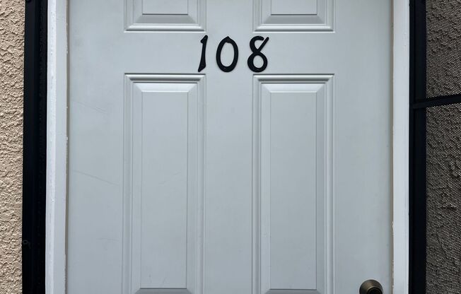 735 E. PALMER AVE.
