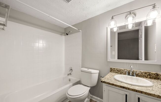 3 beds, 2 baths, 1,121 sqft, $1,400, Unit G86
