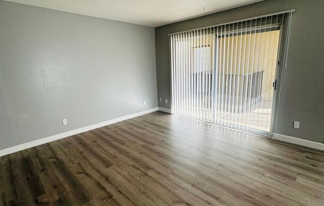 2 beds, 1 bath, 830 sqft, $1,495, Unit 216