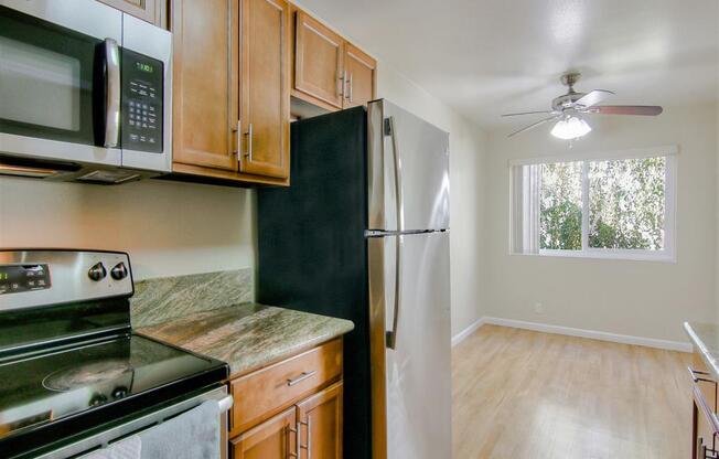 Kitchen Appliances at Magnolia Place Apartments, Sunnyvale, CA