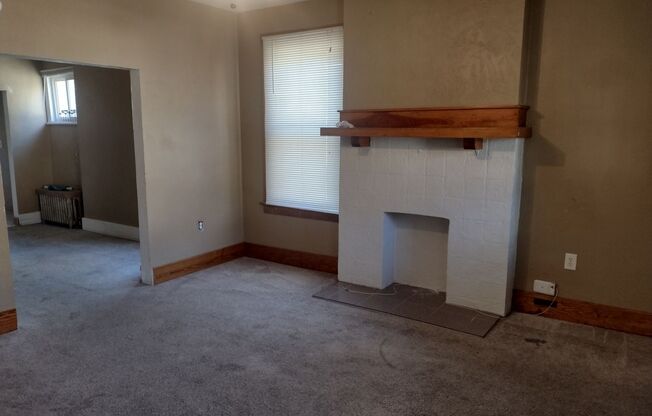 1 bed, 1 bath, 1,000 sqft, $995, Unit #2