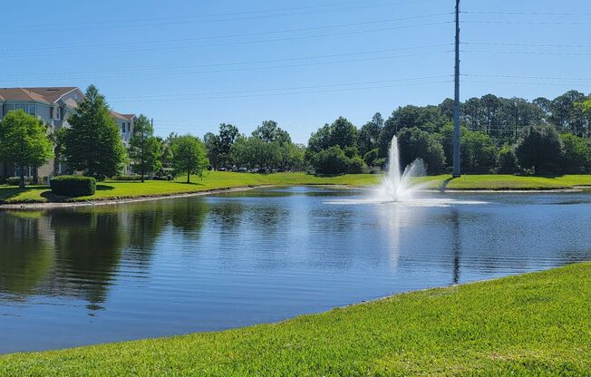 3 beds, 2 baths, 1,206 sqft, $1,625, Unit 10550 Baymeadows Rd. #628