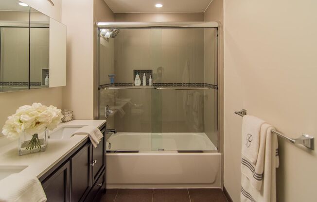 2 beds, 2 baths, 1,119 sqft, $3,250, Unit 512