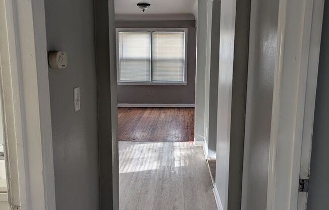 3 beds, 1 bath, $1,225