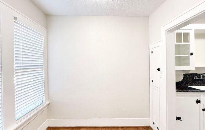 Studio, 1 bath, $895, Unit B2619