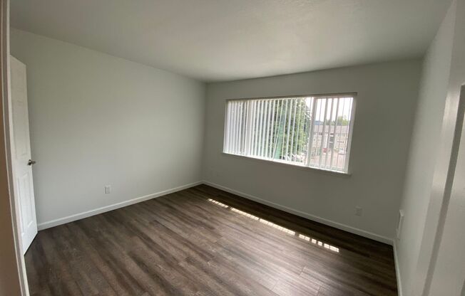 2 beds, 1 bath, 1,014 sqft, $2,130, Unit 69
