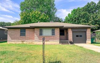 1911 W WAY