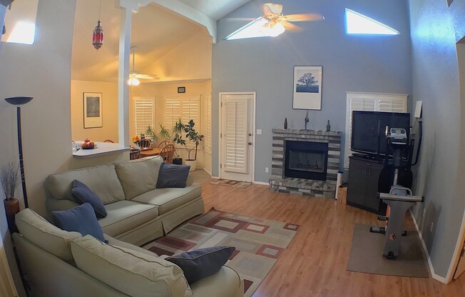 East El Paso 3 bed Refrig A/C