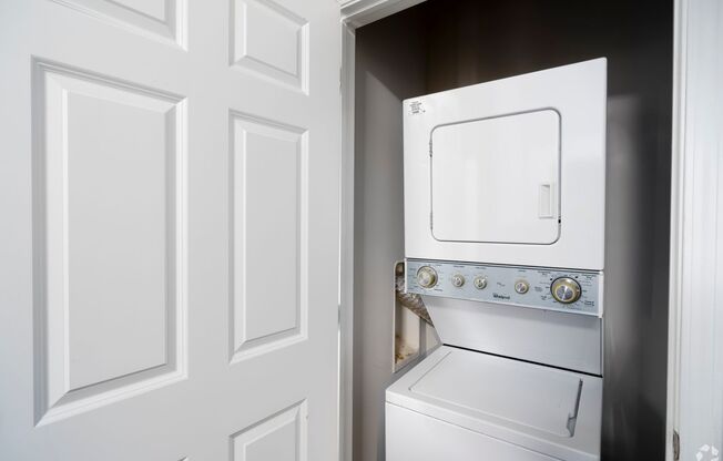 2 beds, 2 baths, 1,075 sqft, $1,325, Unit 124