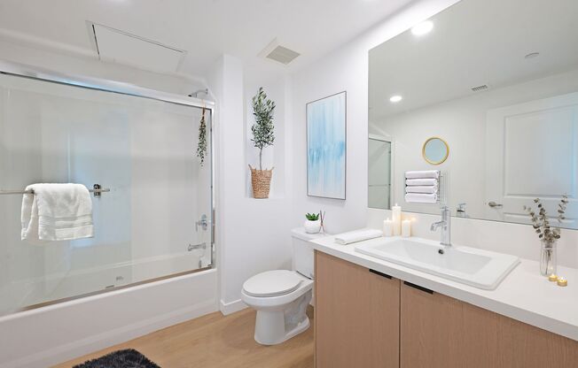 2 beds, 2 baths, $2,899, Unit 405