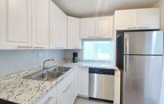 2 beds, 2 baths, $1,950, Unit # 210