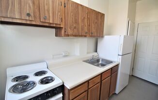 Studio, 1 bath, 15 sqft, $895, Unit #4