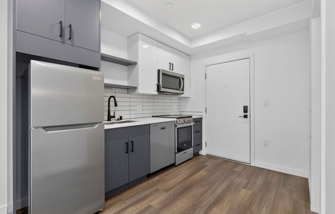 1 bed, 1 bath, 373 sqft, $1,995, Unit 801