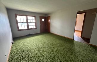 2 beds, 1 bath, $950