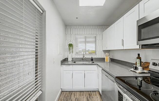 2 beds, 2 baths, 850 sqft, $2,900, Unit 314