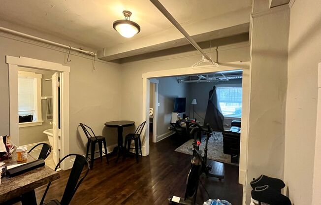 913 E Juneau Ave.