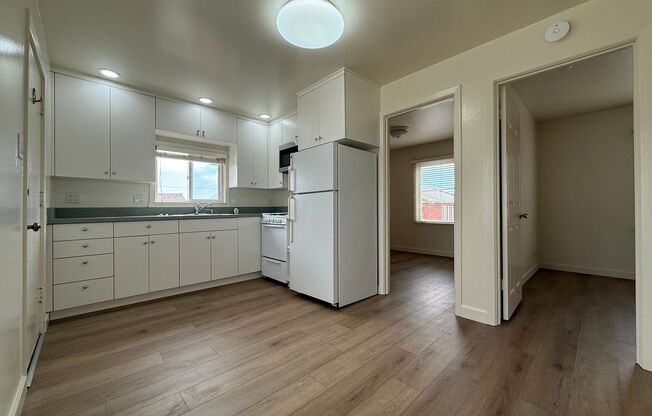 Charming 1-Bedroom Home with Bonus Room & 2-Car Garage in SSF