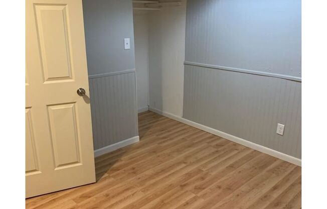 1 bed, 1 bath, $700, Unit Apt LL2