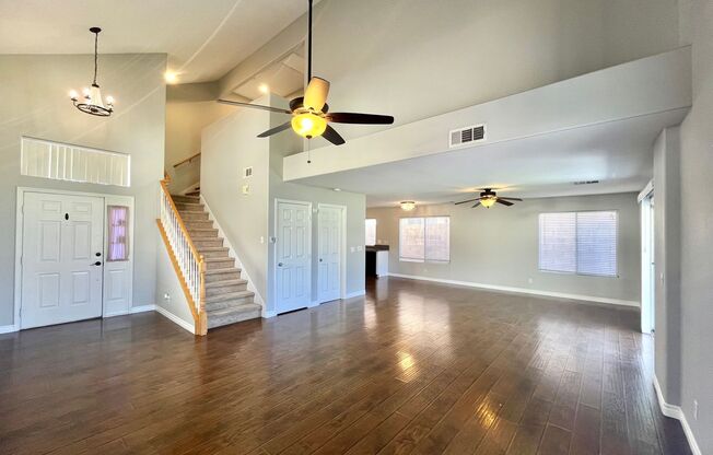 **$800 OFF MOVE IN BY 12/12/25**Spacious 3 Bedroom, 2.5 Bath Home with No HOA and Modern Finishes