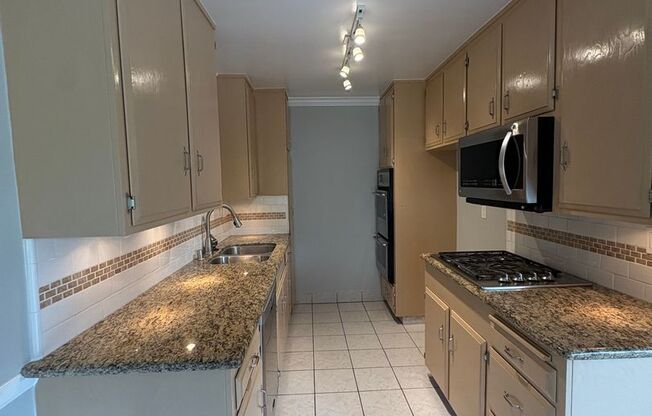 4315 Don Tomaso Dr