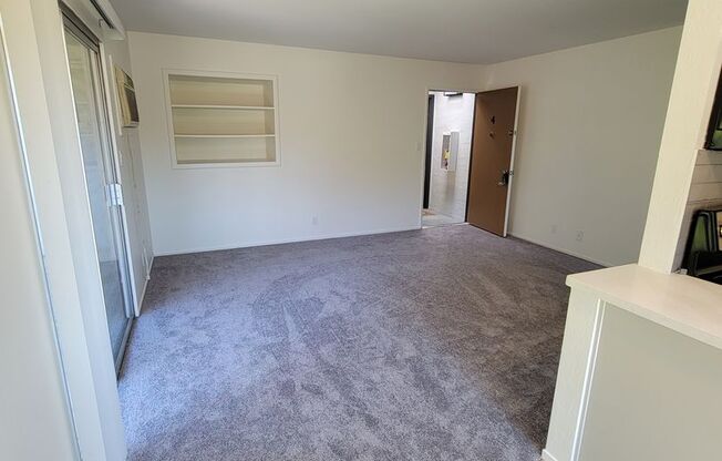 2 beds, 1 bath, 825 sqft, $2,000, Unit #4