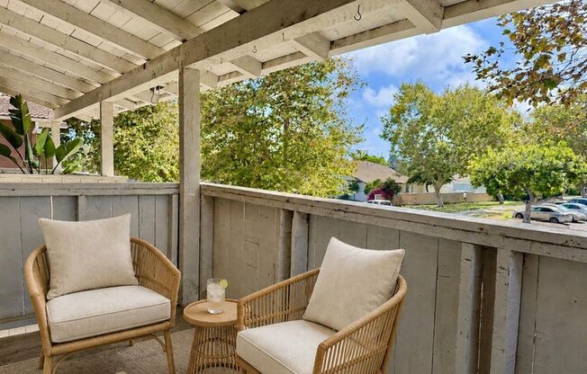 2 beds, 2 baths, $2,850, Unit #2207